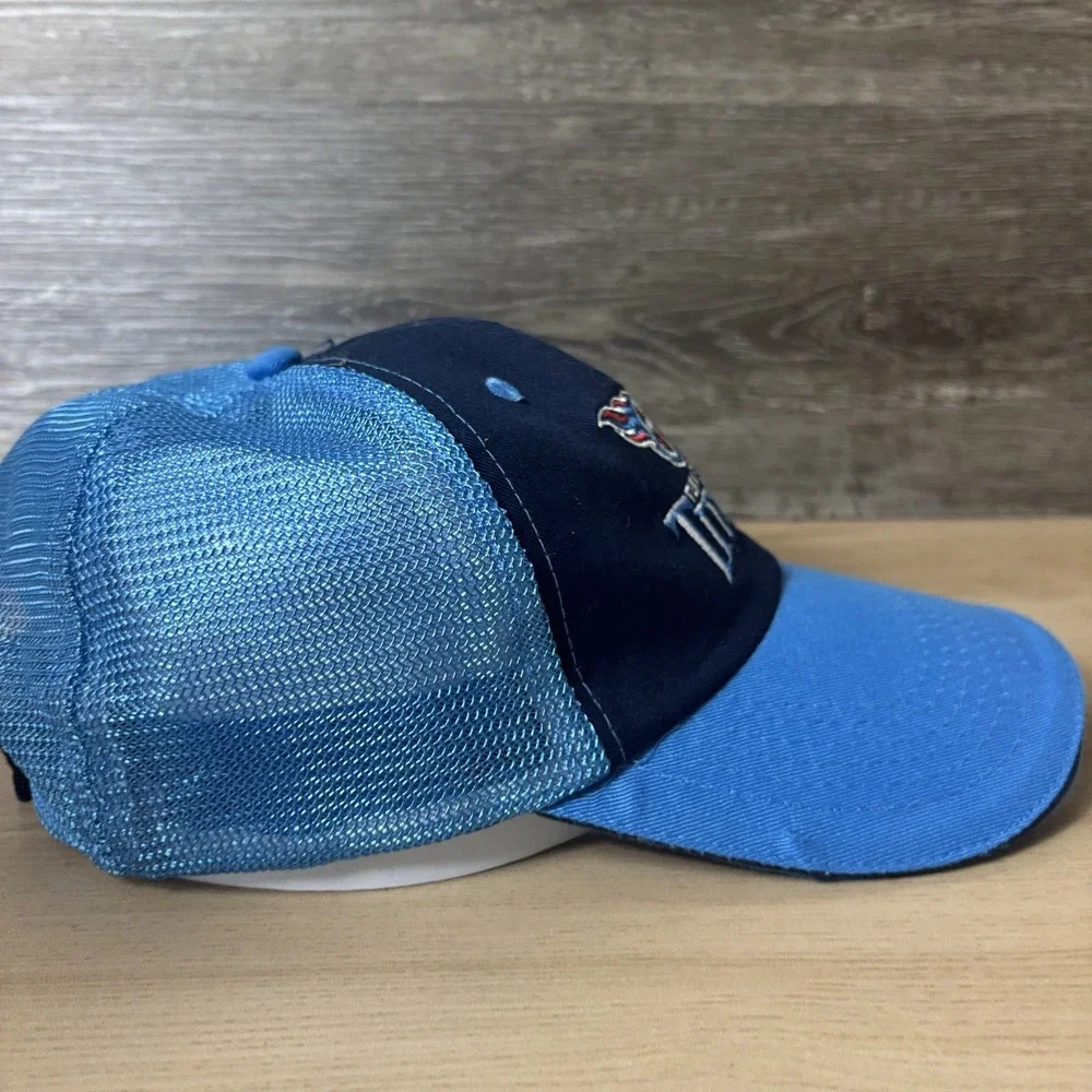 Tennessee Titans Hat Cap Snap Back Blue Black NFL Football Trucker Mesh Mens